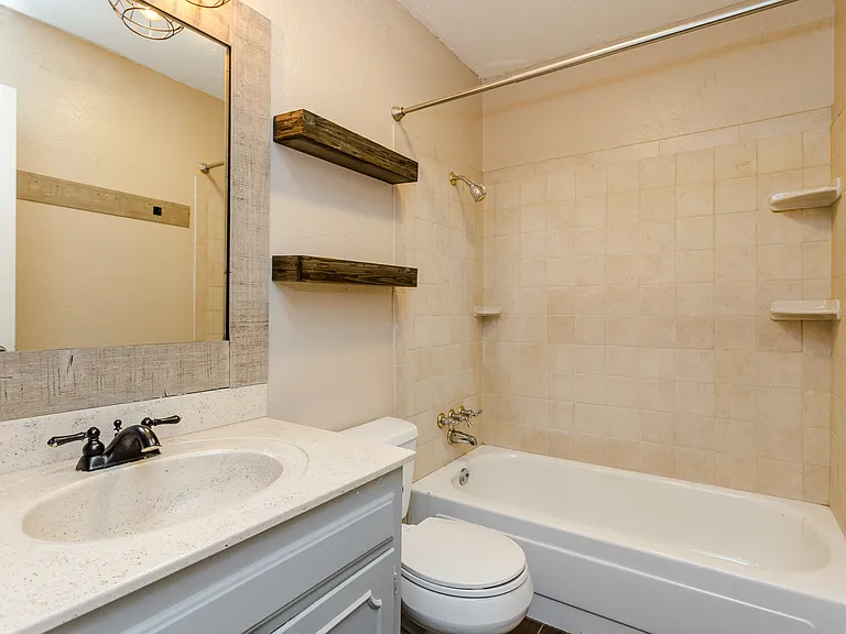 2517 Rosewood Dr — Photo 20
