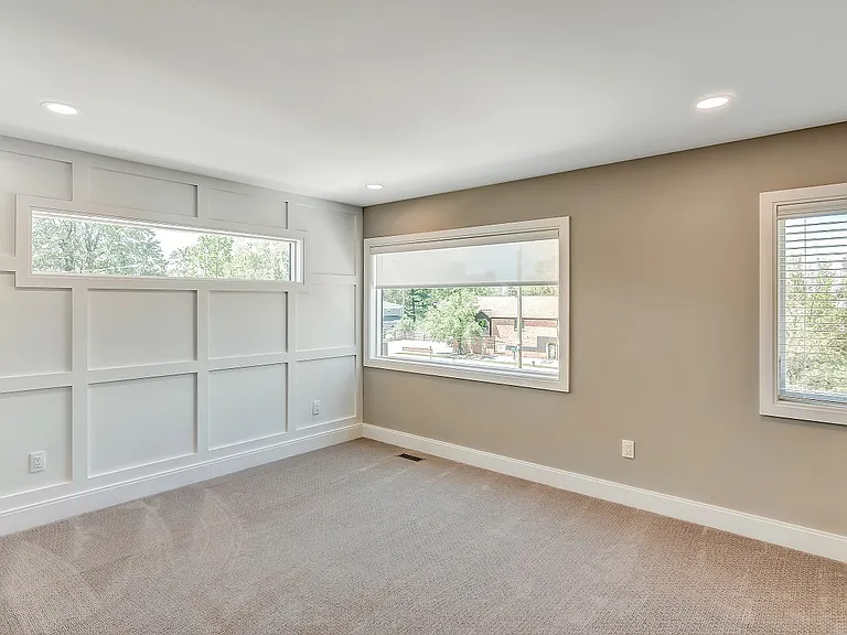 709 E Eleven Mile Rd — Photo 33