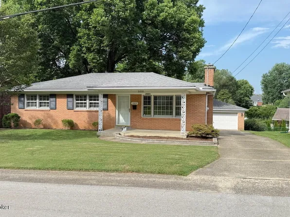 3009 Ashview Ter, Louisville, KY 40217