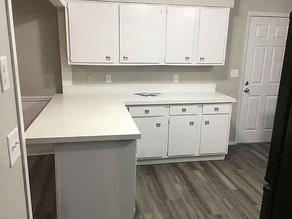 5th image of 1318 Skylark Dr