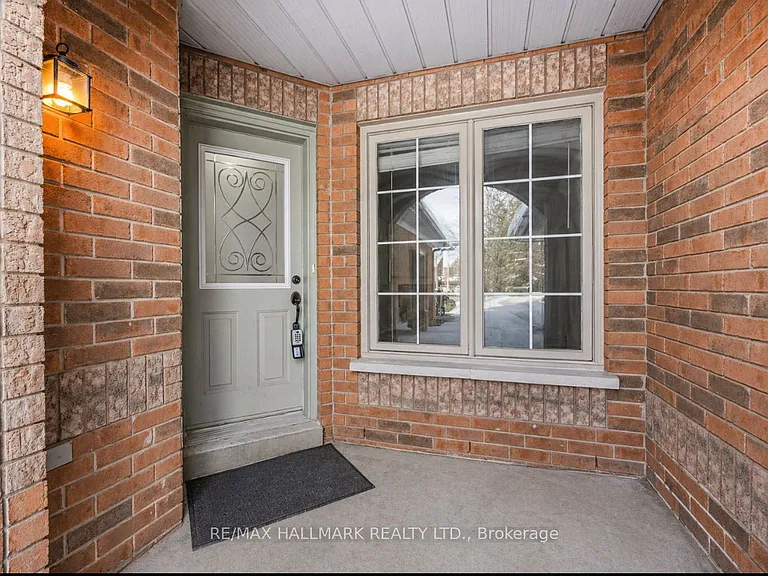 19 Parktree Dr — Photo 2