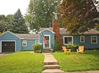 251 Dorking Rd, Rochester, NY 14610