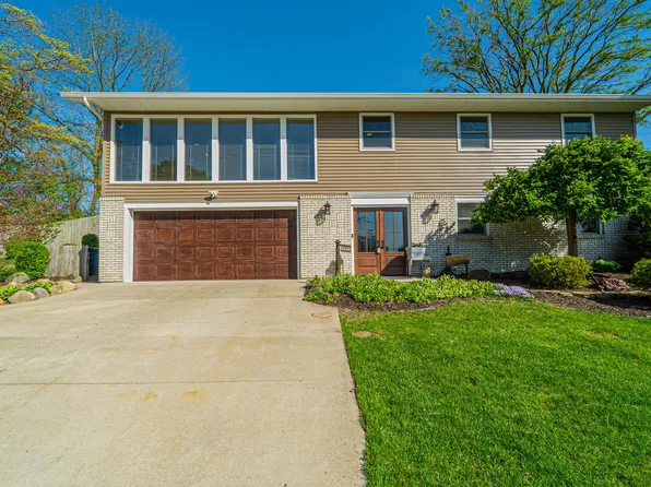 5646 W Johnson Rd, La Porte, IN 46350