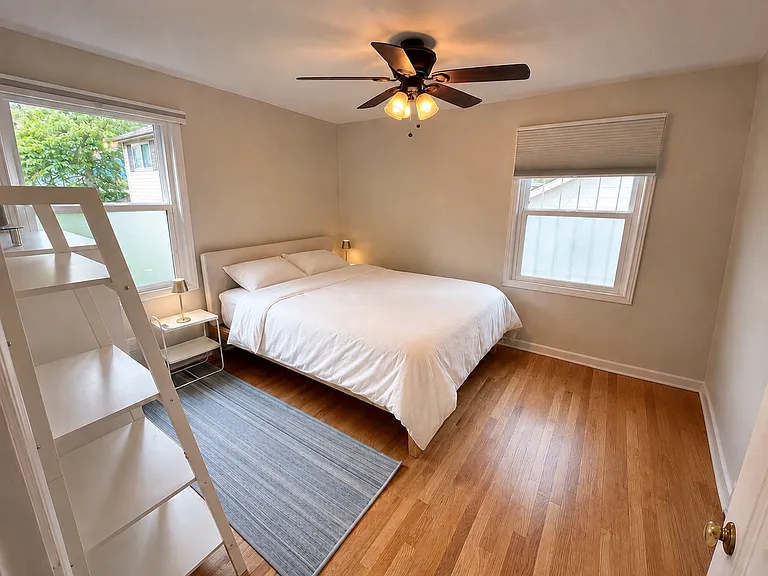 Master bedroom (main floor)