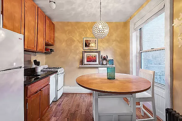 Rented by Compass | media 7