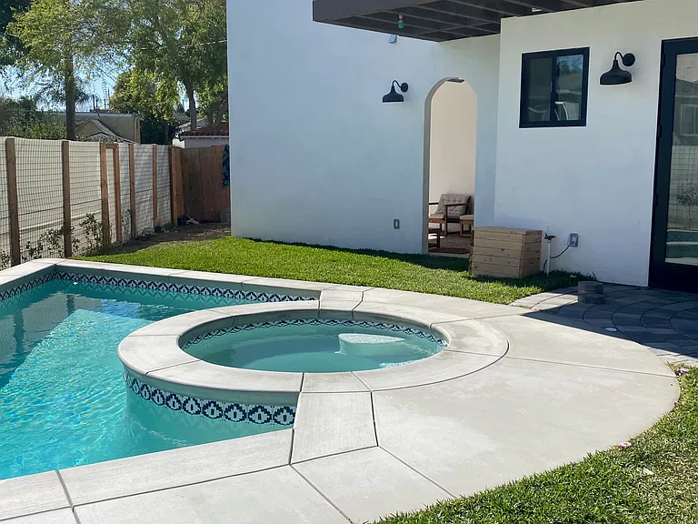 1221 S Chavez St — Photo 8