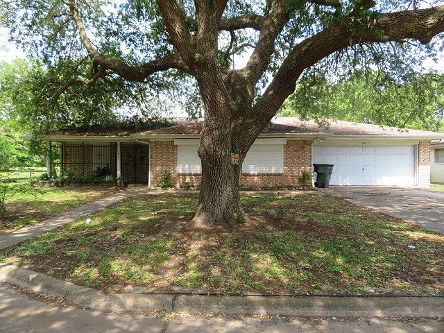 2nd image of 3801 35th St