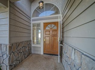 2815 Howard Dr, Redding, CA 96001