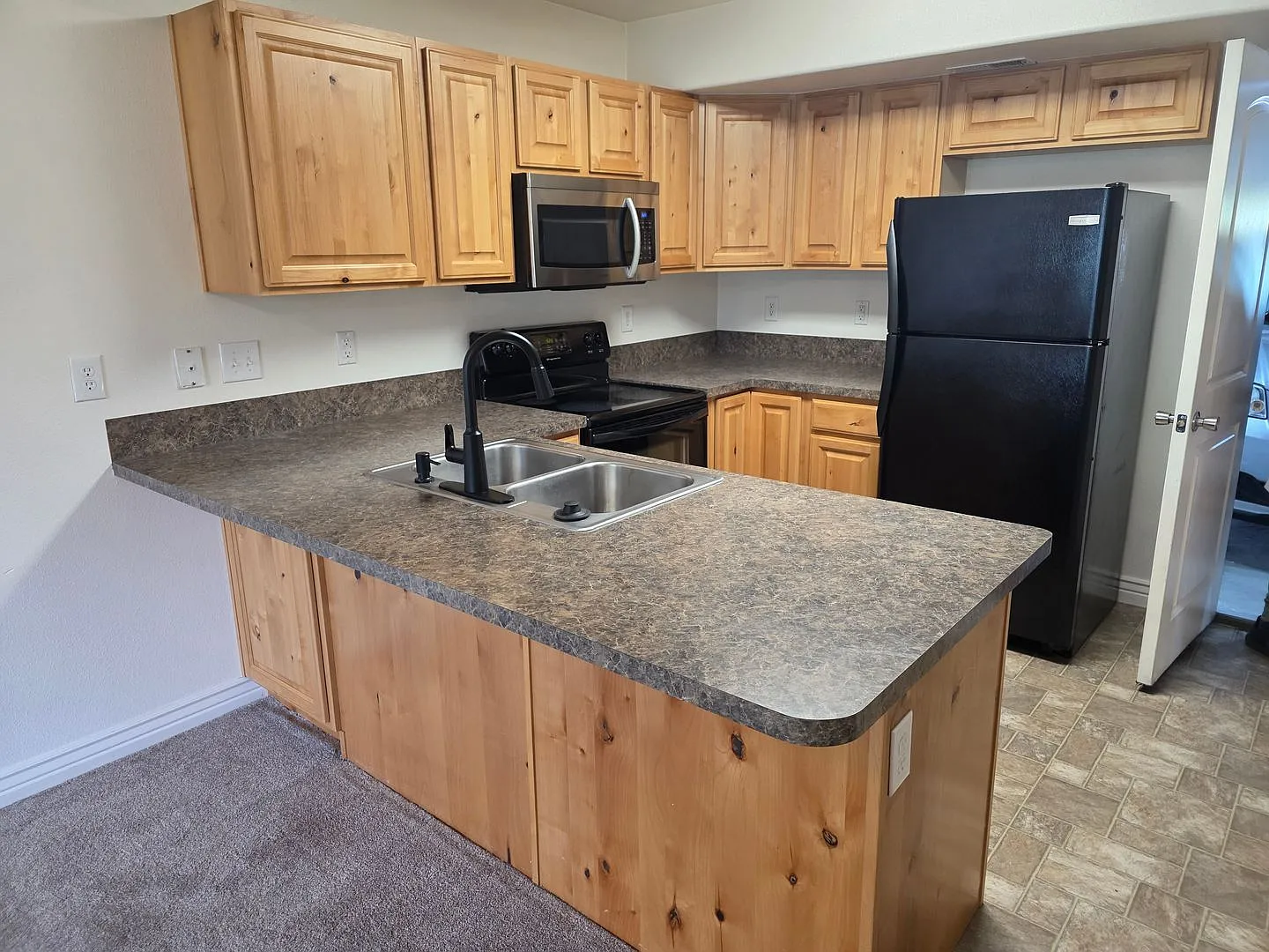 Great Home Available — Photo 2