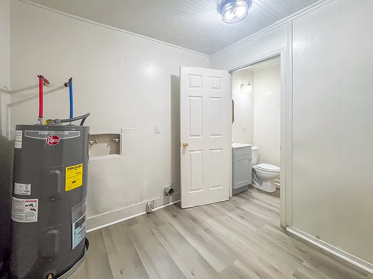 2303 Maclin Cir — Photo 12