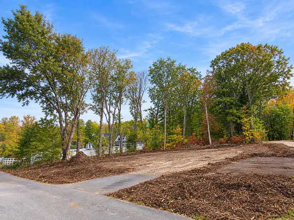 21 Elmwood Avenue, Scarborough, ME 04074