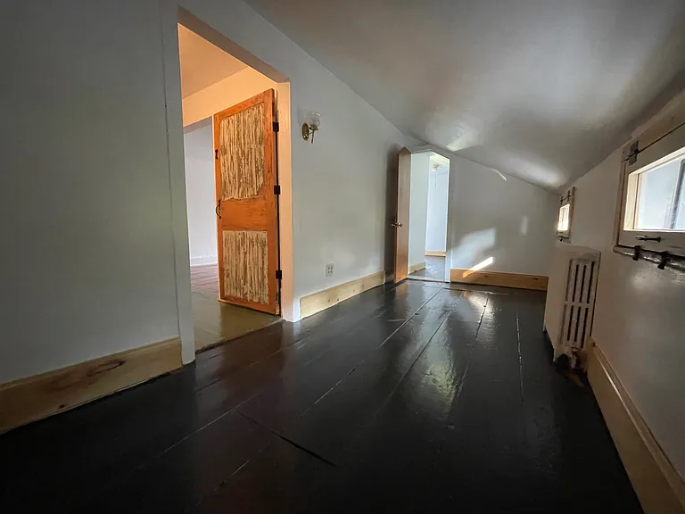 Horton Ln — Photo 14