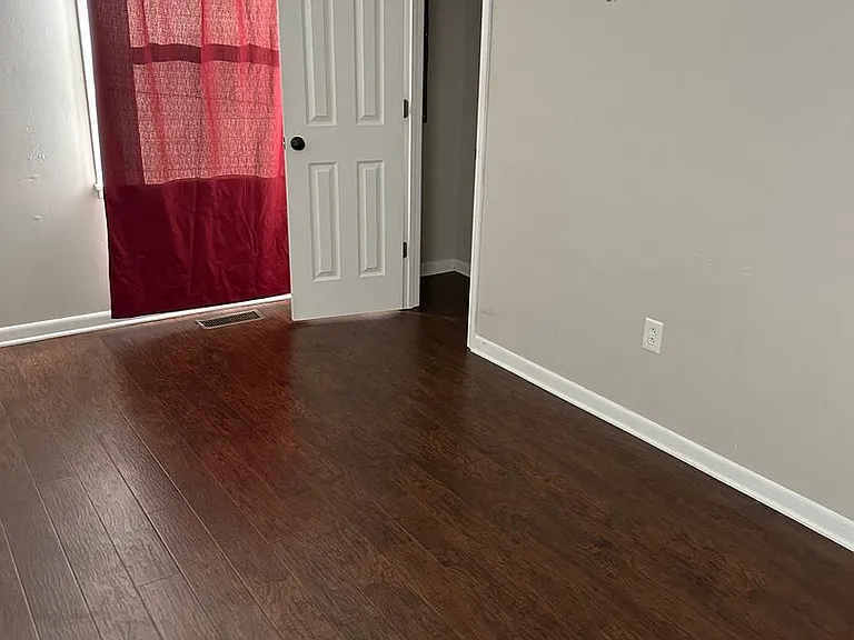 8796 Rich Valley Rd — Photo 3