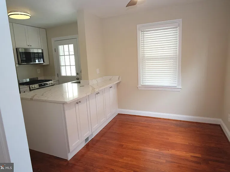 632 Faraday Pl NE — Photo 6