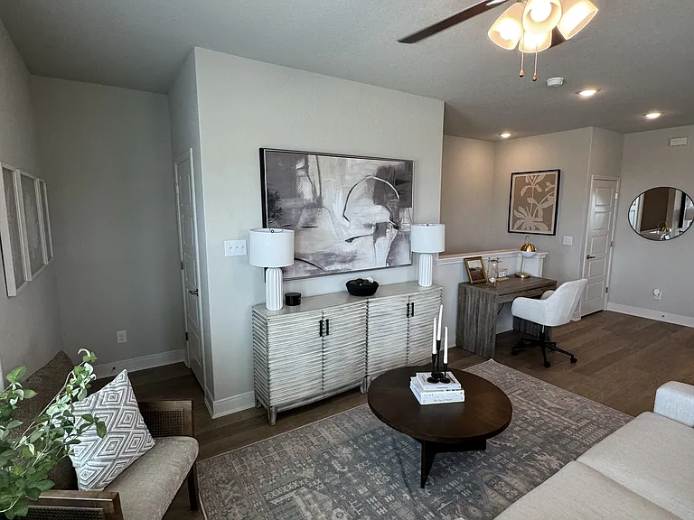 7219 Magnolia Vlg #201 — Photo 18