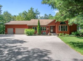 2709 Nestrom Rd, Muskegon, MI 49445