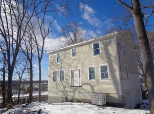 23 Tingley St, Warwick, RI 02886