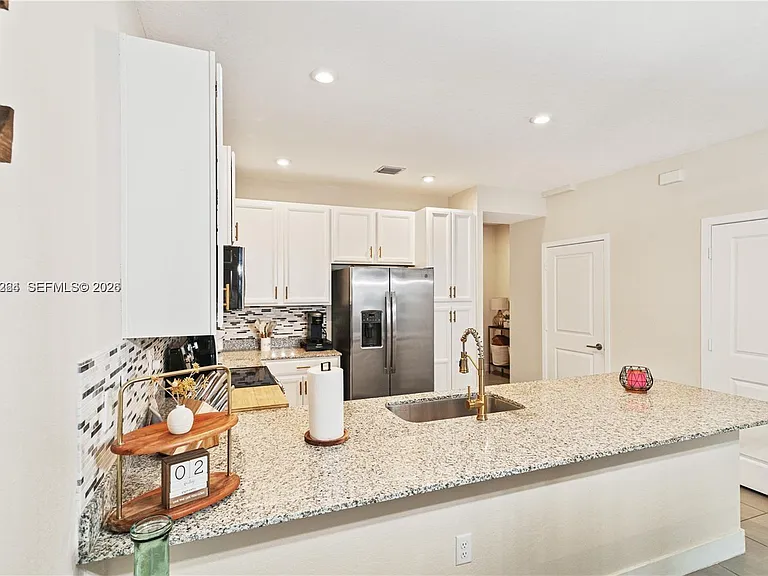 23296 SW 110th Ct #23296 — Photo 6