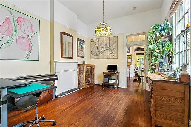 712 Harmony St — Photo 4