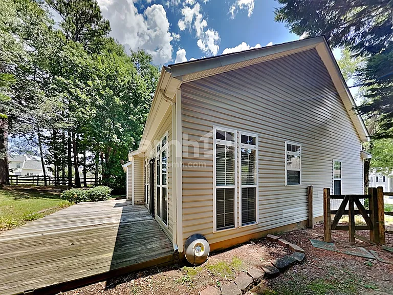 1720 Silverberry Ct — Photo 20