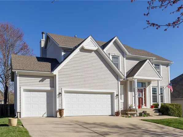 5604 W 152nd Pl, Overland Park, KS 66223