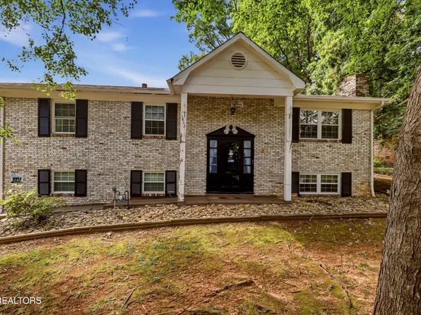 1812 E Alpine Dr, Maryville, TN 37804