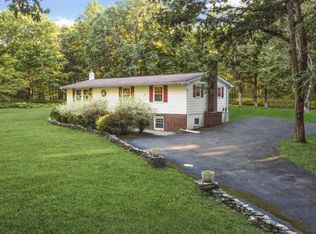 393 Little Walker Rd, Shohola, PA 18458