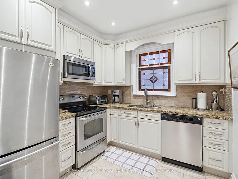 31 Whitehall Rd #MAIN — Photo 12