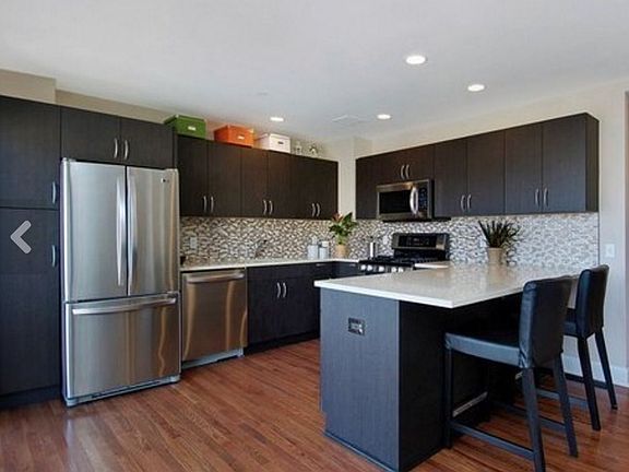 3rd image of 185 York St APT 4C