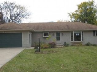 2936 Jauquet Dr, Green Bay, WI 54311