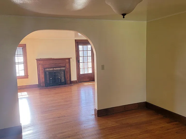 4419 Valley View Dr — Photo 9
