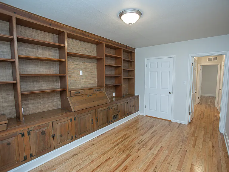 1628 W Main St #B — Photo 18
