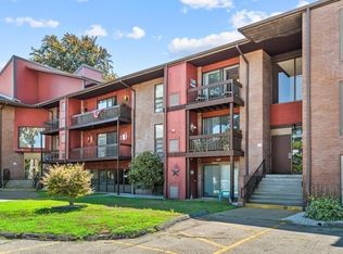 170 Highland St #320D, Taunton, MA 02780