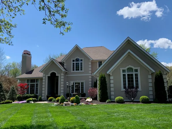 177 White Oak Dr, Batesville, IN 47006