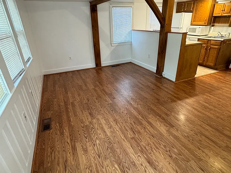 315 Maplewood Ave #B — Photo 9