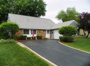 132 Reedham Pass, Schaumburg, IL 60194