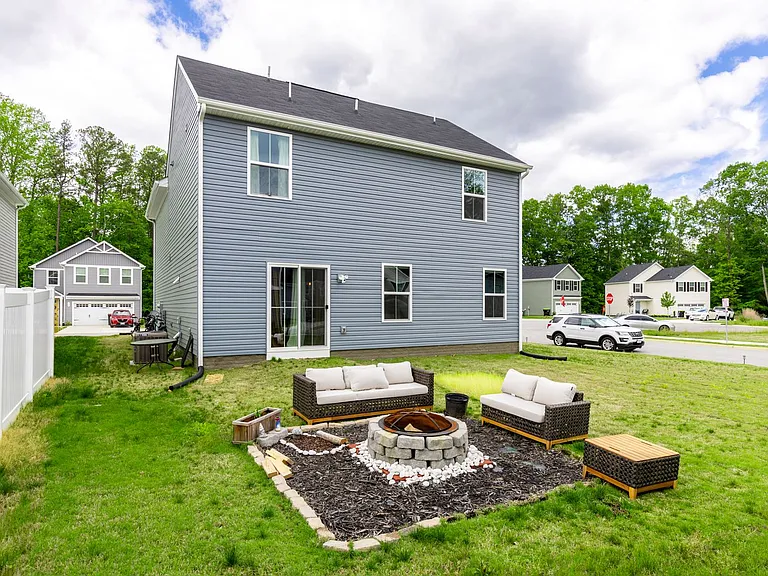 222 Lorraine Dr — Photo 29