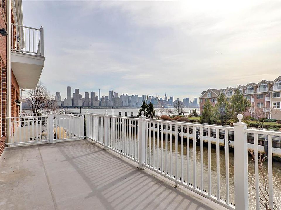 1st image of 510 Harbor Pl