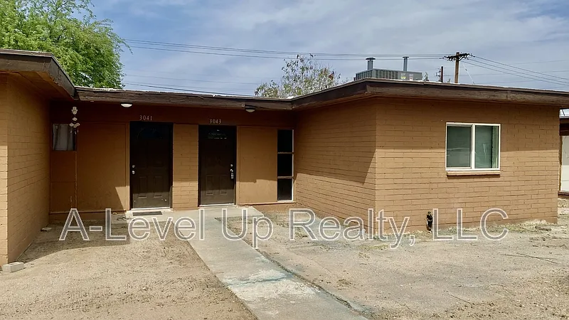 Building Photo - 3043 E Proctor Vis