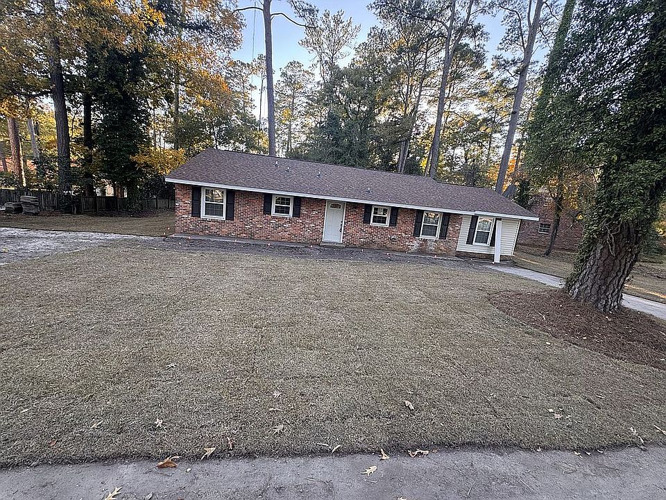 1st image of 101 Ridgewood Ln