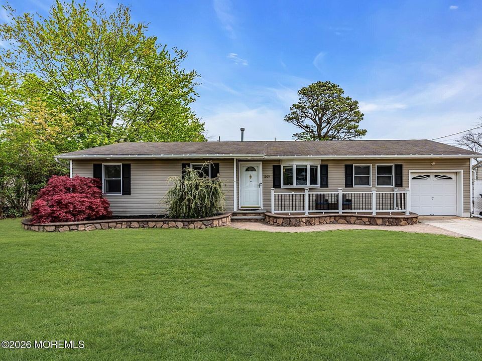 1st image of 1009 Monty Road
