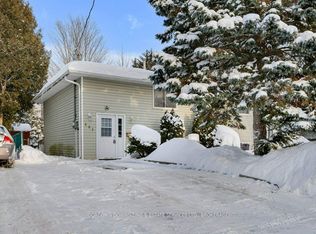 461 Henrietta St, Gananoque, ON K7G1X8