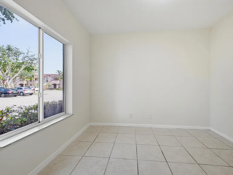 4535 Oak Terrace Dr — Photo 16