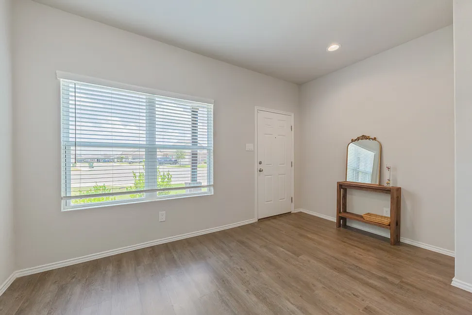 3 bed, 1628 sqft, $1,750 — Photo 3