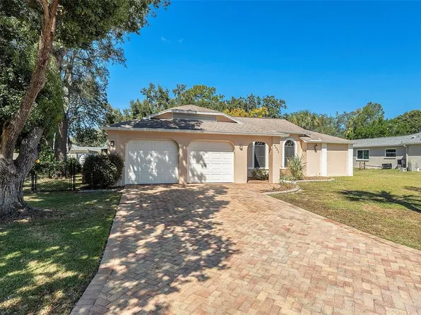 4421 Plumosa St, Spring Hill, FL 34607