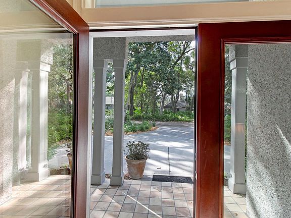 4th image of 3 Buckthorne Dr