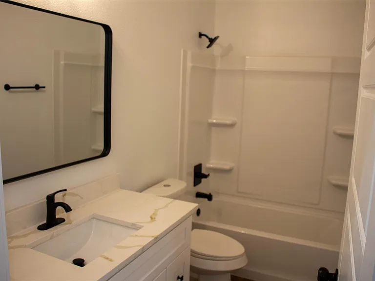 106 Runnels St #B — Photo 13