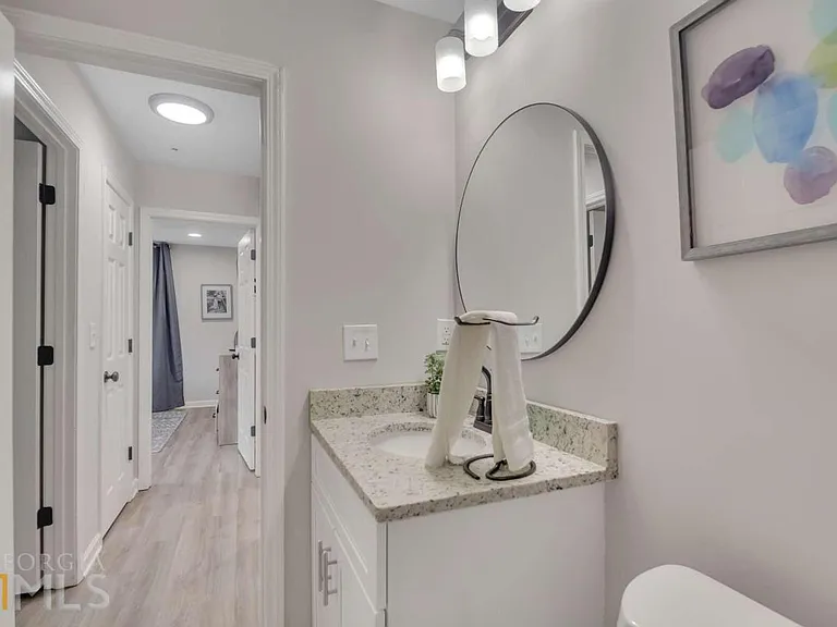 5551 Davis Dr — Photo 14