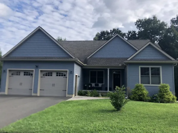 1 Dogwood Dr, Belchertown, MA 01007