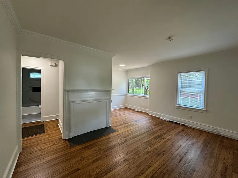 1111 Bridges Dr — Photo 11